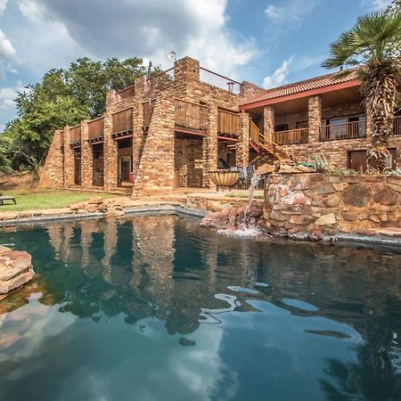 Idwala Le Ingwe Lodge Hekpoort Dış mekan fotoğraf